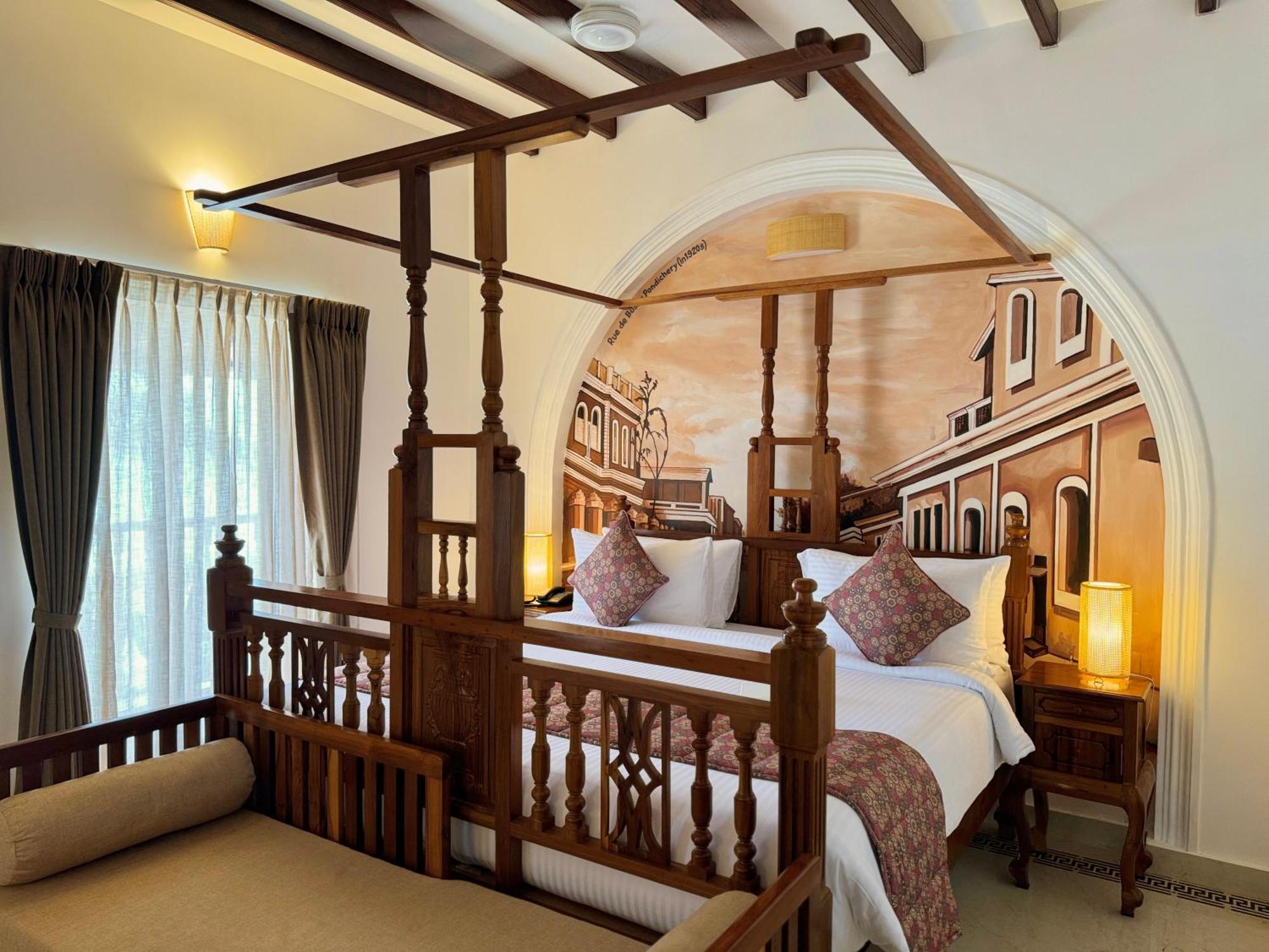 La Plage Seaview Suites Pondicherry Exterior foto